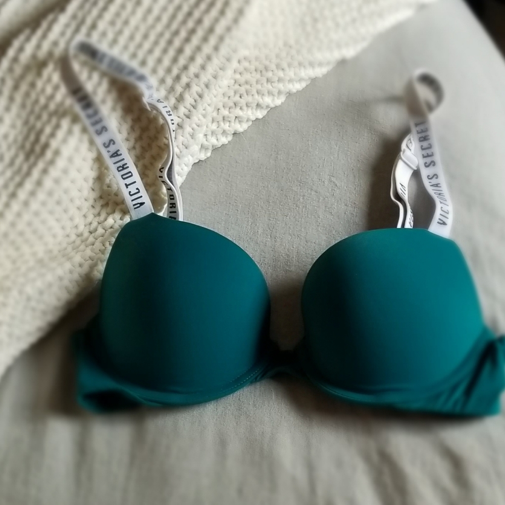 Victoria secret push-up bra
